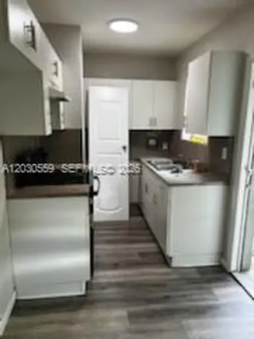 1820 NW 127th Street Miami FL 33167