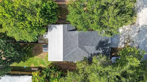 428 NW 97th Street Miami FL 33150