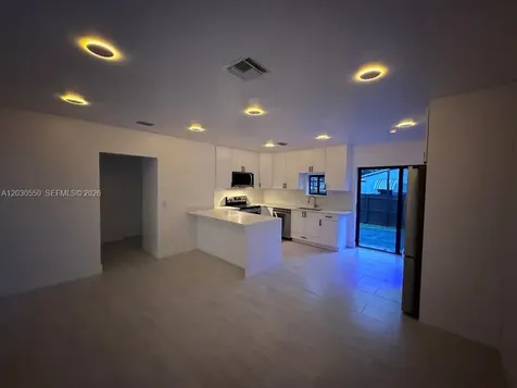 2750 Washington Street Hollywood FL 33020