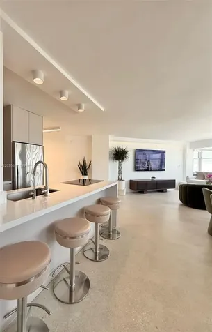 1881 Washington Avenue Miami Beach FL 33139