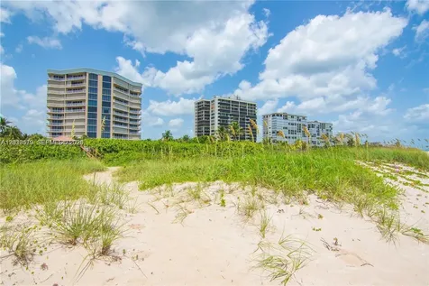 3000 N Highway A1a Hutchinson Island FL 34949