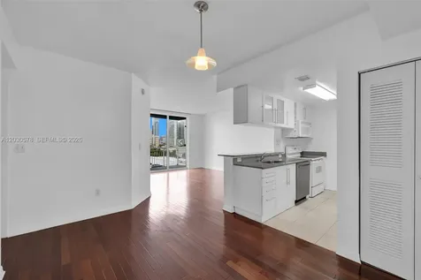 275 NE 18th Street Miami FL 33132