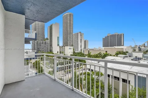 275 NE 18th Street Miami FL 33132