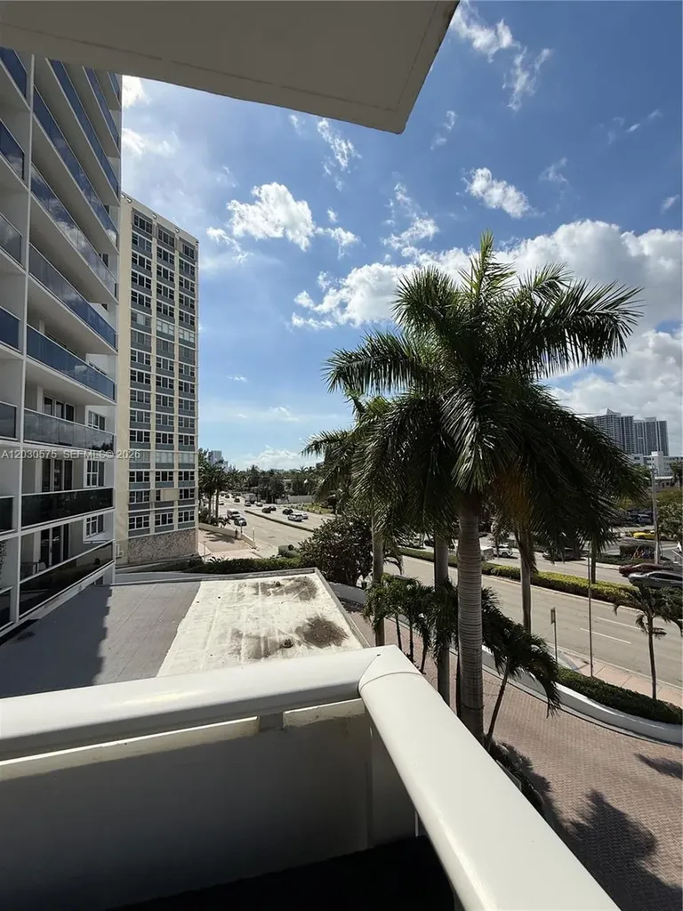 3140 S Ocean Drive Hallandale Beach FL 33009