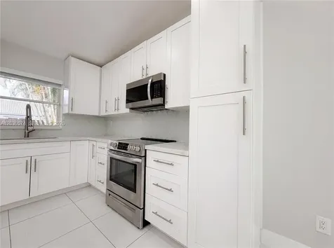 16571 SW 145th Avenue Miami FL 33177