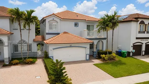 2564 SW 147th Path Miami FL 33185