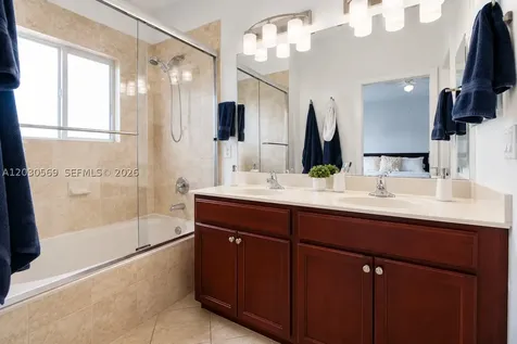 2564 SW 147th Path Miami FL 33185