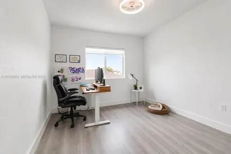 2564 SW 147th Path Miami FL 33185