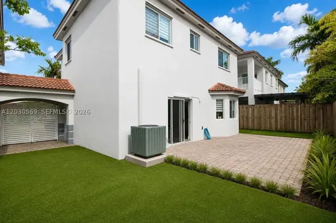 2564 SW 147th Path Miami FL 33185