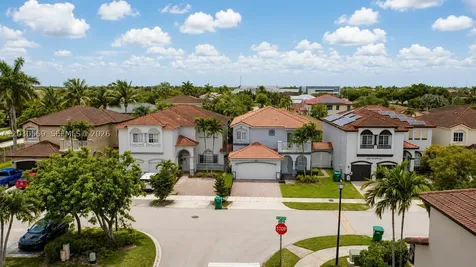2564 SW 147th Path Miami FL 33185