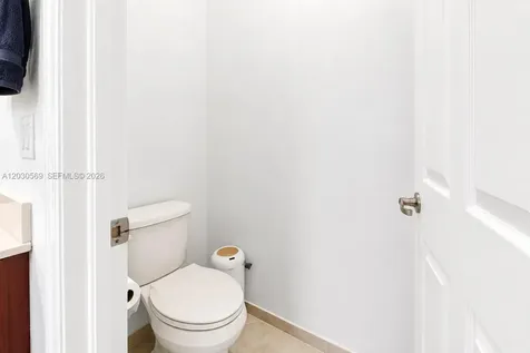 2564 SW 147th Path Miami FL 33185