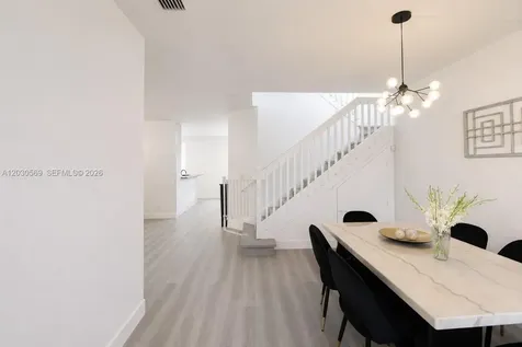 2564 SW 147th Path Miami FL 33185