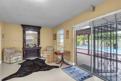 1320 SW 84th Avenue Miami FL 33144