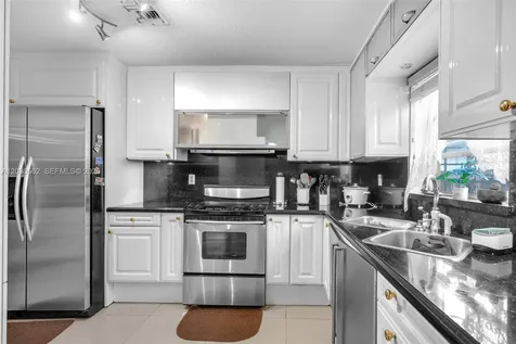 1320 SW 84th Avenue Miami FL 33144