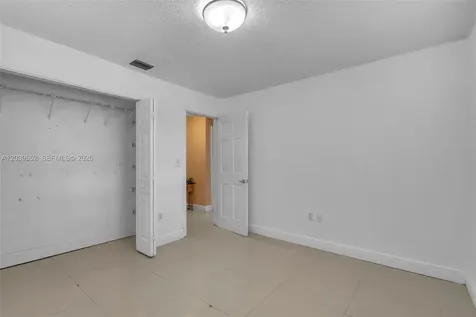 1320 SW 84th Avenue Miami FL 33144