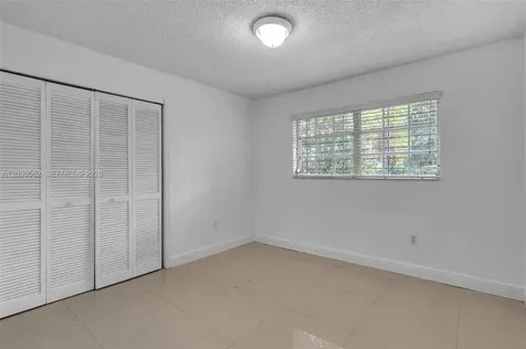 1320 SW 84th Avenue Miami FL 33144