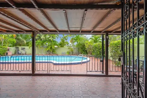 1320 SW 84th Avenue Miami FL 33144
