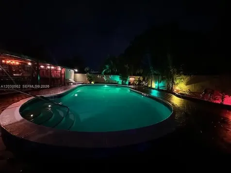 1320 SW 84th Avenue Miami FL 33144