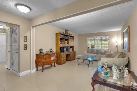 1320 SW 84th Avenue Miami FL 33144