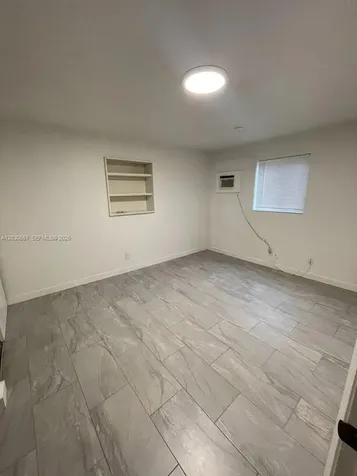 5920 NE 1st Terrace Oakland Park FL 33334