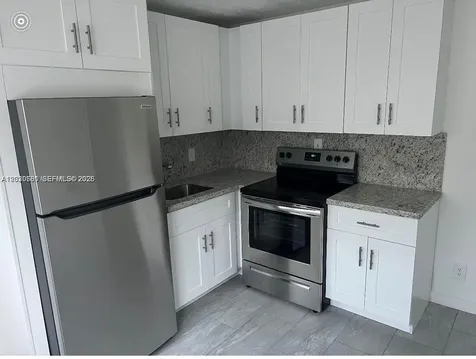 5920 NE 1st Terrace Oakland Park FL 33334