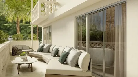 250 Collins Avenue Miami Beach FL 33139