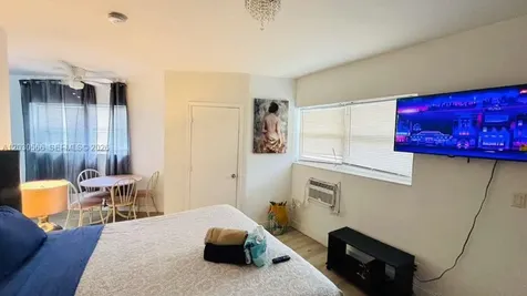 109 SE 9th Street Hallandale Beach FL 33009