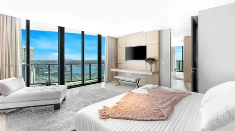 19575 Collins Avenue Sunny Isles Beach FL 33160