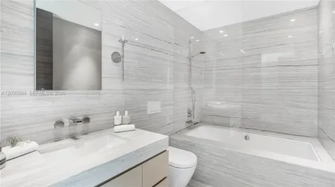 19575 Collins Avenue Sunny Isles Beach FL 33160