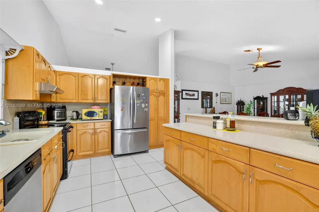 12436 SW 1st Street Coral Springs FL 33071