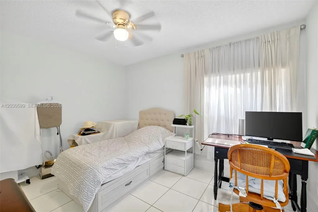 12436 SW 1st Street Coral Springs FL 33071