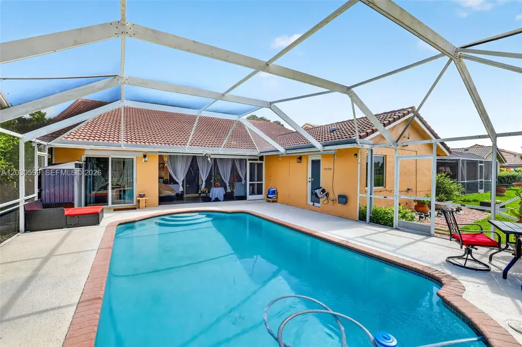 12436 SW 1st Street Coral Springs FL 33071