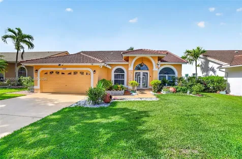 12436 SW 1st Street Coral Springs FL 33071