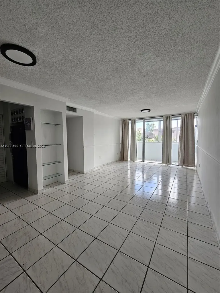 840 NW 87th Avenue Miami FL 33172
