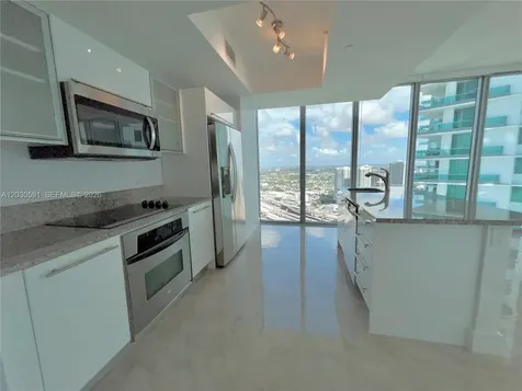 888 Biscayne Boulevard Miami FL 33132