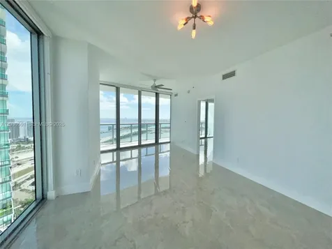 888 Biscayne Boulevard Miami FL 33132