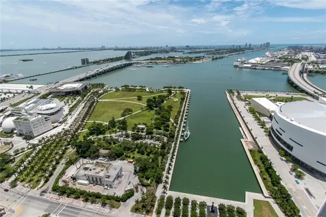 888 Biscayne Boulevard Miami FL 33132