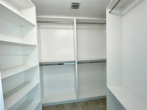 888 Biscayne Boulevard Miami FL 33132