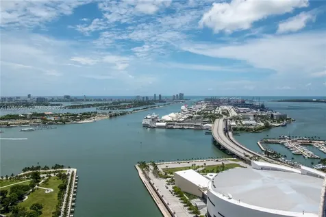 888 Biscayne Boulevard Miami FL 33132