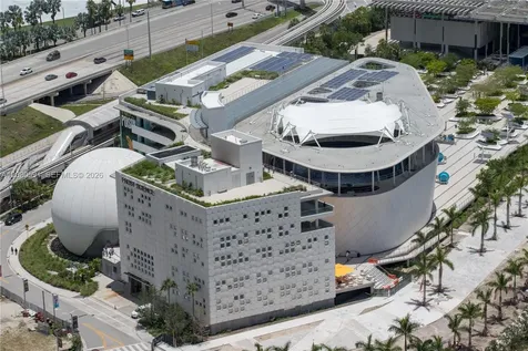 888 Biscayne Boulevard Miami FL 33132