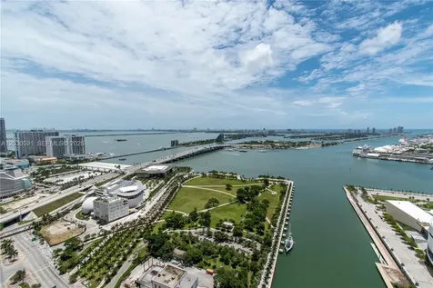 888 Biscayne Boulevard Miami FL 33132