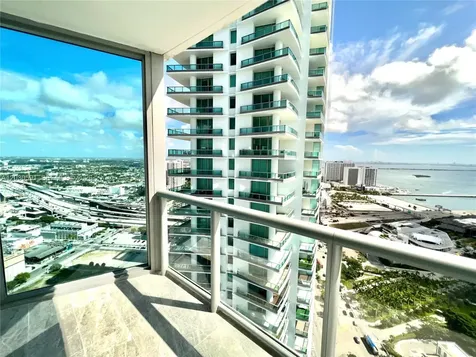 888 Biscayne Boulevard Miami FL 33132