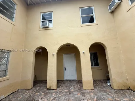 1422 NW 26th Avenue Miami FL 33125