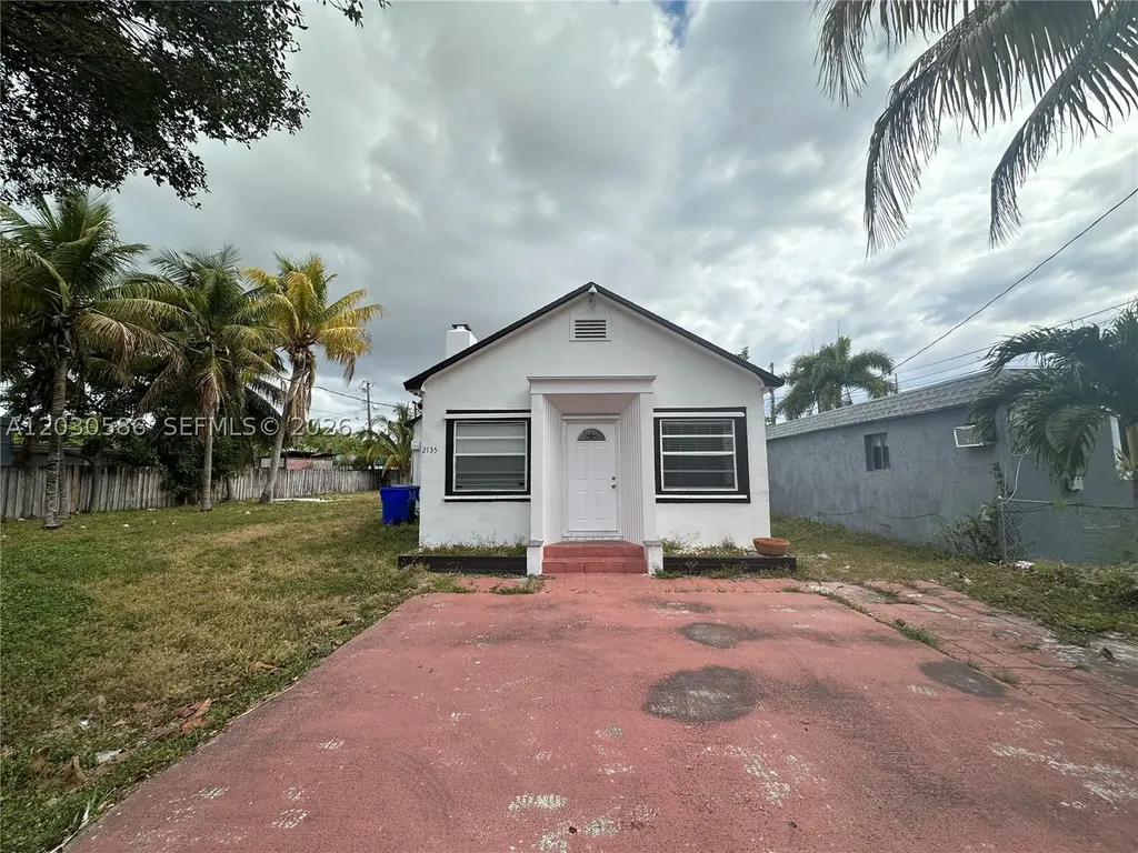2135 Lincoln Street Hollywood FL 33020