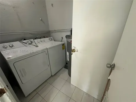 2135 Lincoln Street Hollywood FL 33020