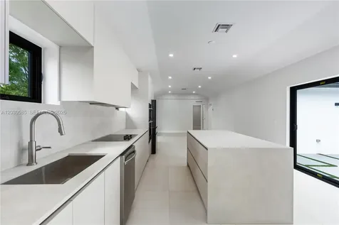 2286 SW 21st Avenue Miami FL 33145