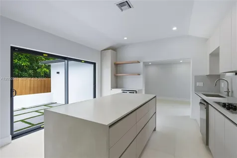 2286 SW 21st Avenue Miami FL 33145