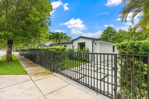 2286 SW 21st Avenue Miami FL 33145