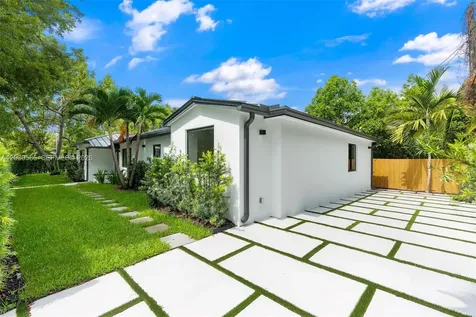 2286 SW 21st Avenue Miami FL 33145