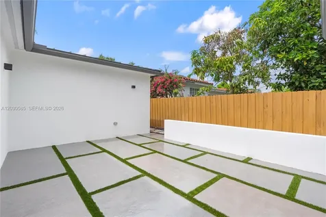 2286 SW 21st Avenue Miami FL 33145